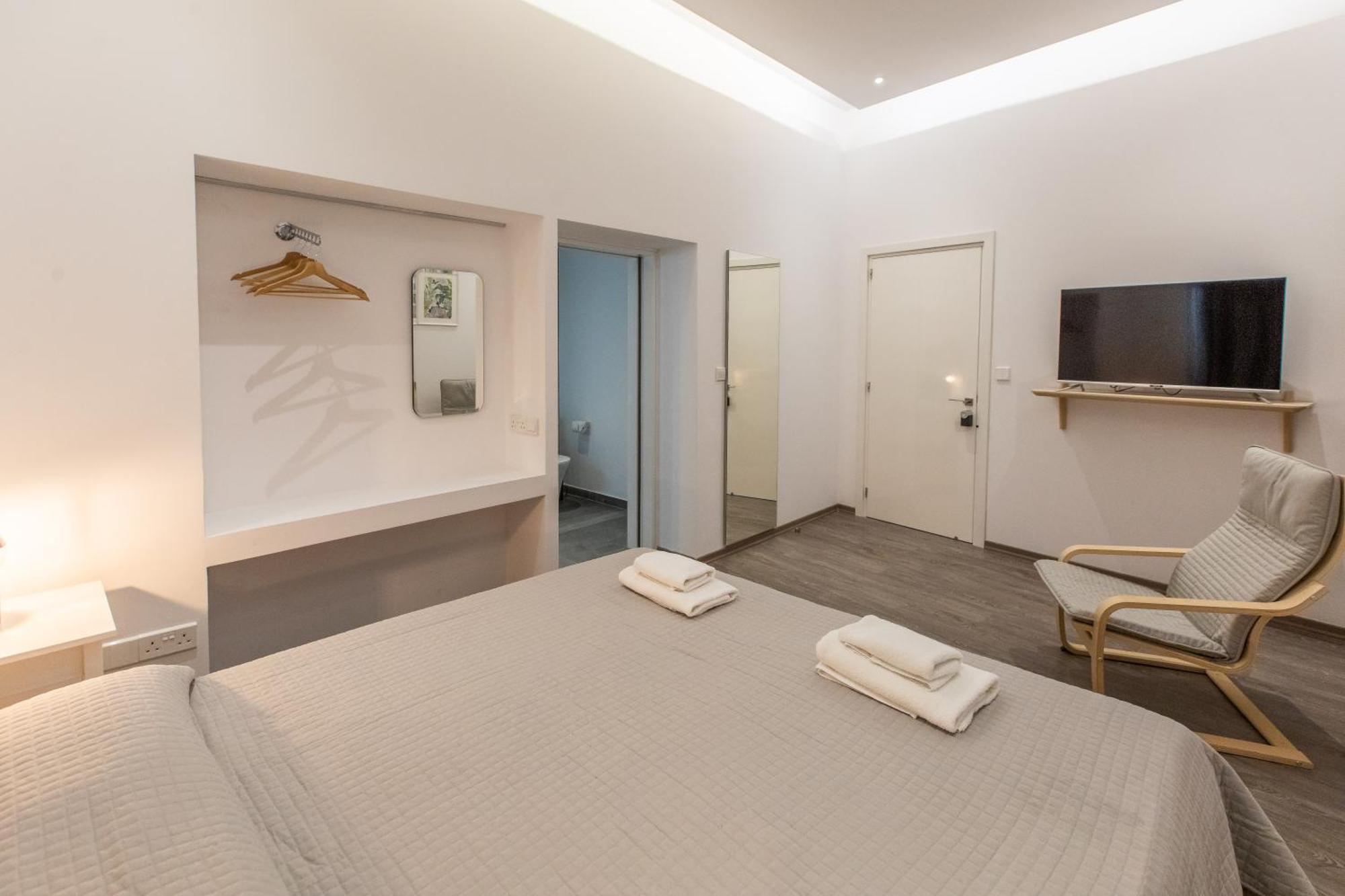 Rooms - Unique Staying In Paphos Centre Habitación foto